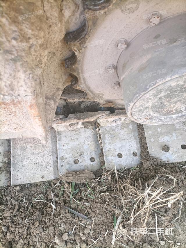 左驅(qū)動(dòng)輪（行走機(jī)構(gòu)）