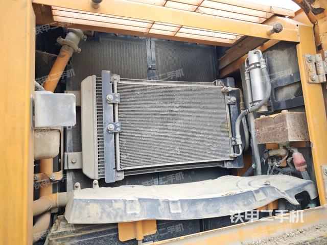 散熱器正面（大件艙室）