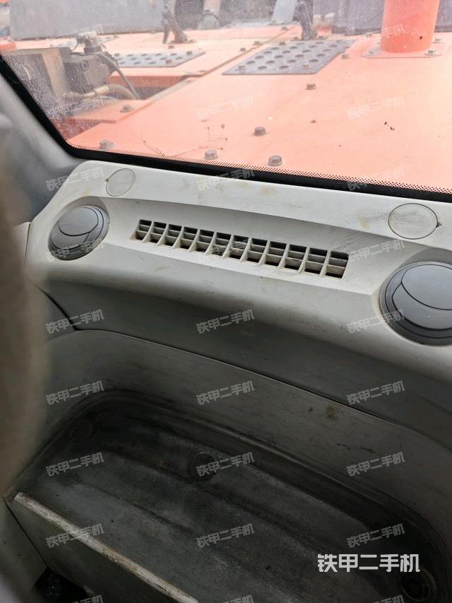 后窗玻璃角標(biāo)（駕駛室部分）