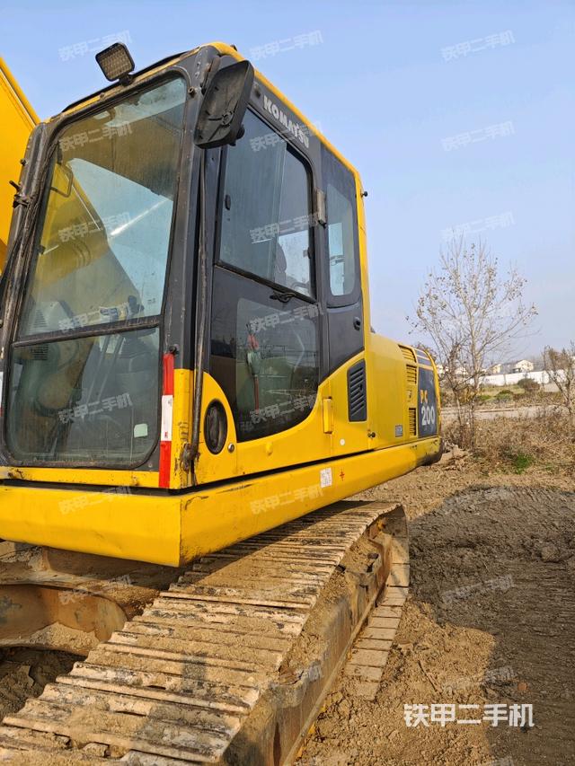 駕駛室左前45度（駕駛室部分）