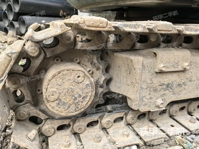 右驅(qū)動輪（行走機構）