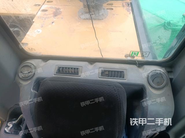 座椅后部（駕駛室部分）