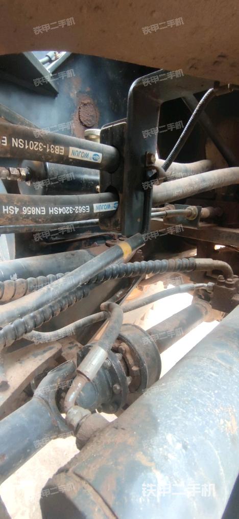 前驅(qū)動橋（液壓/傳動系統(tǒng)）