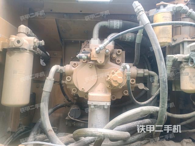 液壓泵斜45?左（大件艙室）