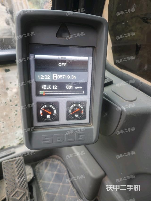 左后方玻璃角標(biāo)（駕駛室部分）