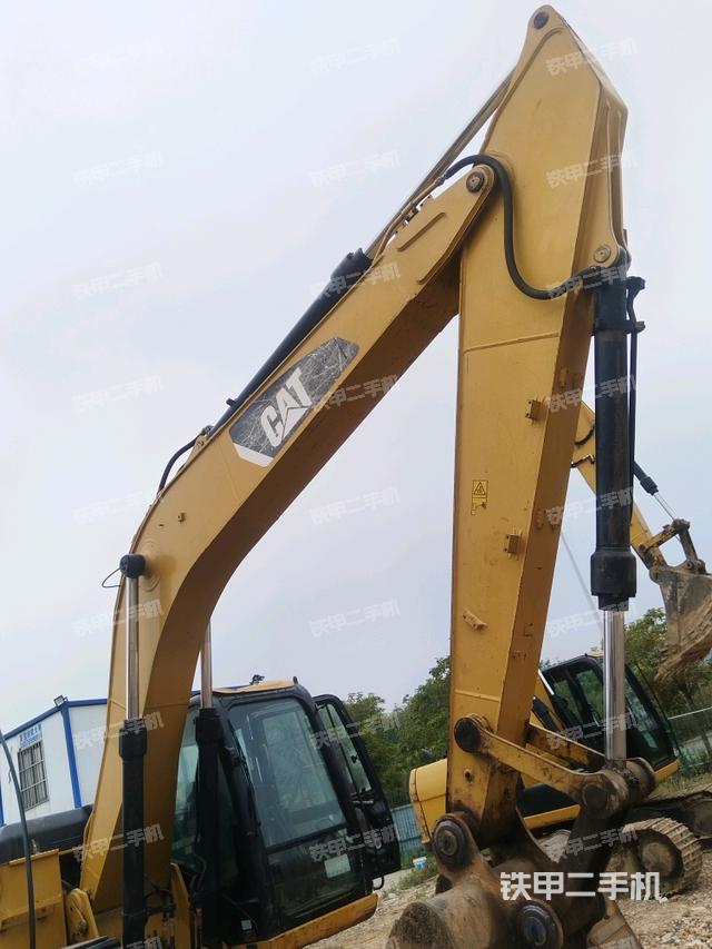 大臂整體?右側（工作和回轉裝置）