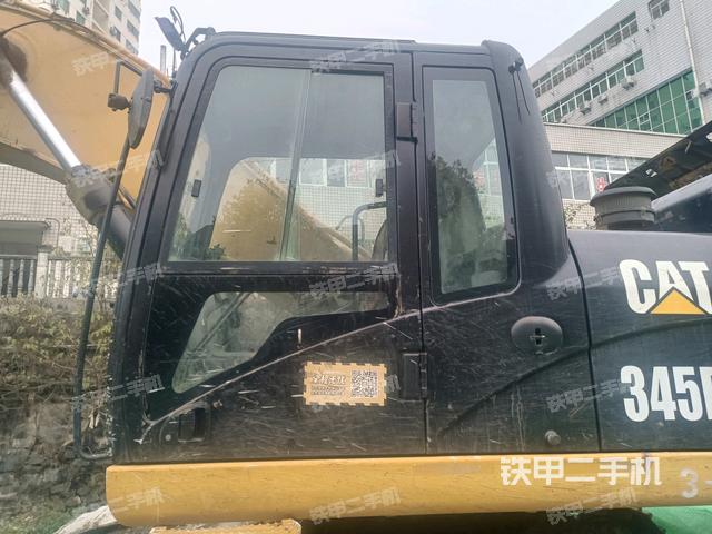 駕駛室正側(cè)（駕駛室部分）