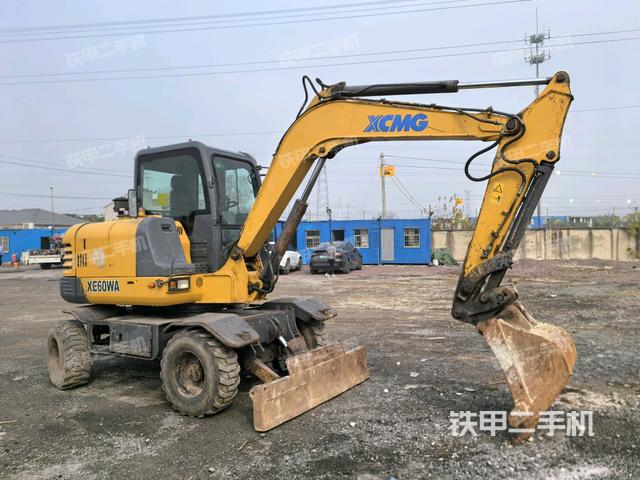 右前45(整機(jī)外觀) 右前45(整機(jī)外觀)