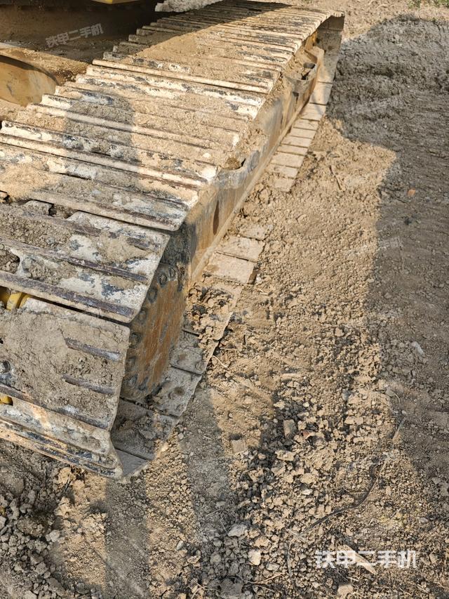 右側履帶整體（行走機構）