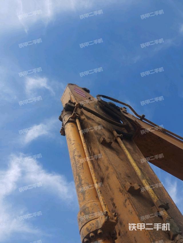 大臂油缸整體?豎拍(工作和回轉(zhuǎn)裝置) 大臂油缸整體?豎拍(工作和回轉(zhuǎn)裝置)