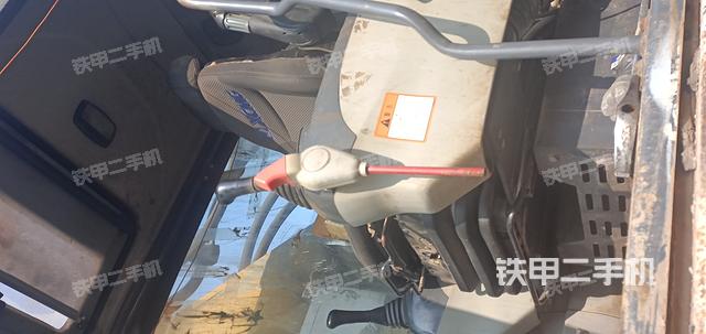 駕駛室整體（整機(jī)外觀）