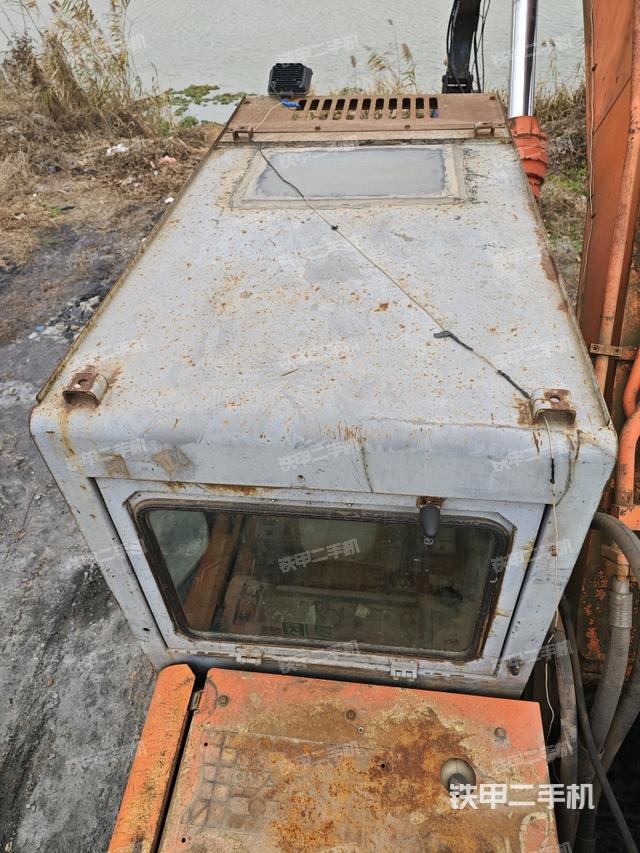 駕駛室頂部俯視(上車部件) 駕駛室頂部俯視(上車部件)