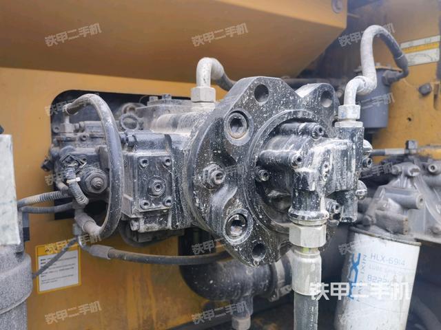 液壓泵斜45?左(大件艙室) 液壓泵斜45?左(大件艙室)