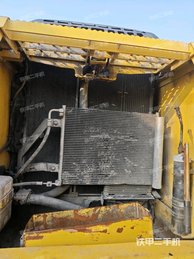 散熱器正面（大件艙室）