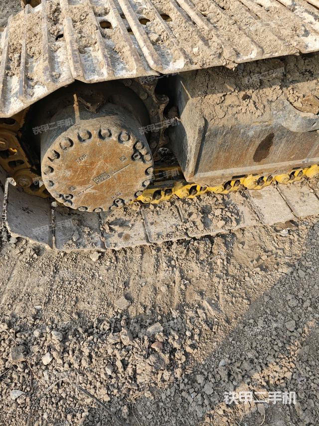 右驅動輪（行走機構）