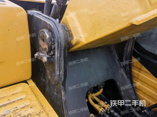 大臂根部?斜視(工作和回轉(zhuǎn)裝置) 大臂根部?斜視(工作和回轉(zhuǎn)裝置)