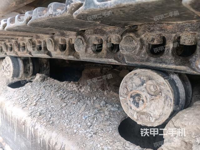 左側行走馬達蓋板(行走機構) 左側行走馬達蓋板(行走機構)