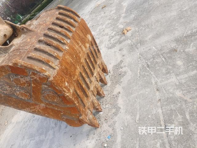 大臂整體?右側(cè)(工作和回轉(zhuǎn)裝置) 大臂整體?右側(cè)(工作和回轉(zhuǎn)裝置)