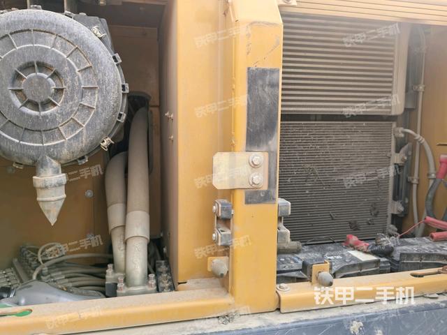 散熱器正面（大件艙室）