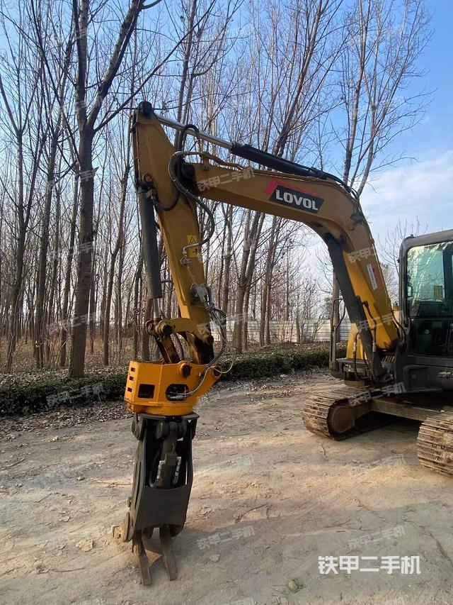 小臂整體右前(工作和回轉(zhuǎn)裝置) 小臂整體右前(工作和回轉(zhuǎn)裝置)