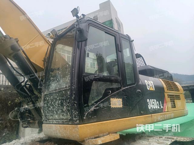 駕駛室左前45度（駕駛室部分）