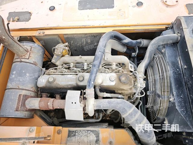 氣門室蓋螺絲特寫（上車部件）