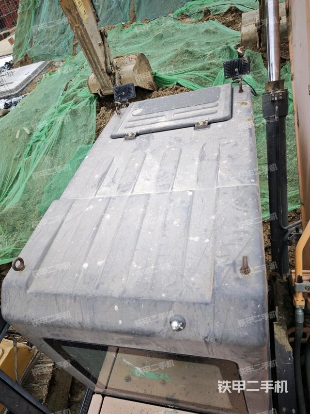 駕駛室頂部俯視（上車部件）