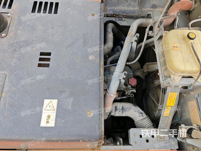 發(fā)動機(jī)室（上車部件）