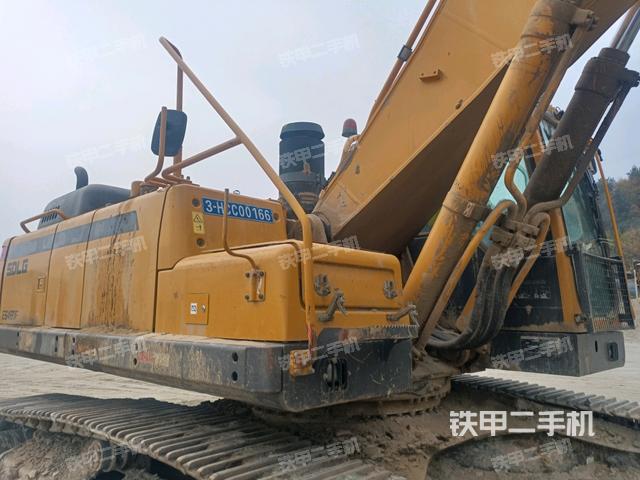 大臂根部?斜視(工作和回轉裝置) 大臂根部?斜視(工作和回轉裝置)