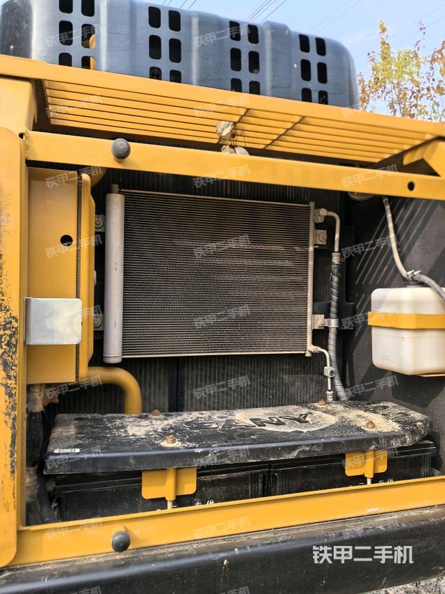 散熱器正面（大件艙室）