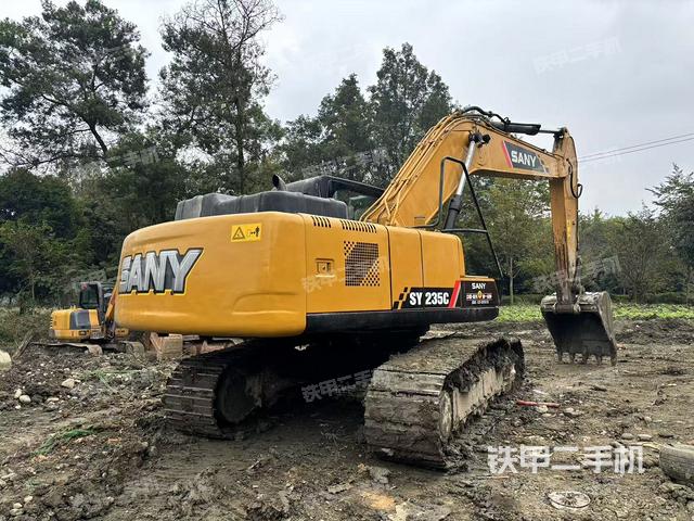 右后45(整機外觀) 右后45(整機外觀)