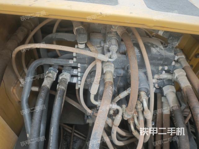 液壓泵斜45?左（大件艙室）