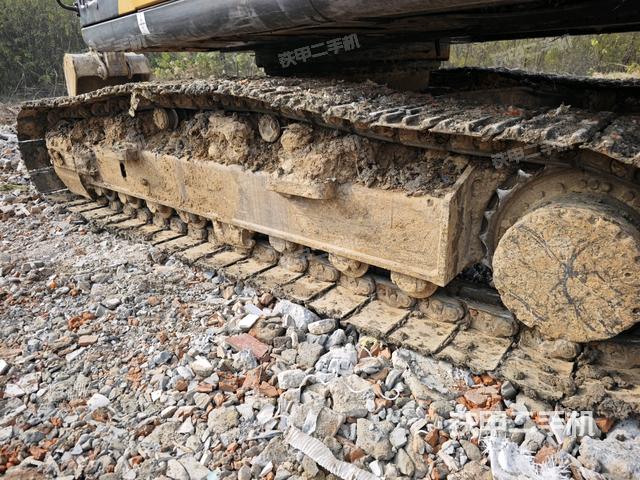 左驅(qū)動(dòng)輪（行走機(jī)構(gòu)）