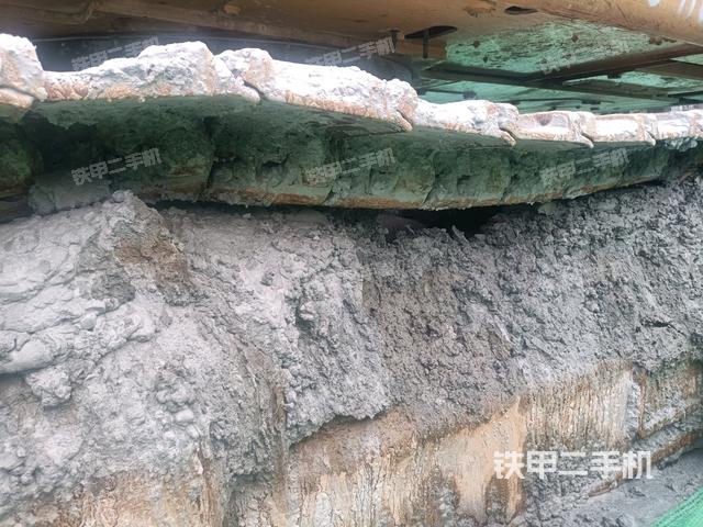 左側(cè)行走馬達(dá)蓋板（行走機(jī)構(gòu)）