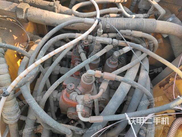 分配阀(上车部件) 分配阀(上车部件)