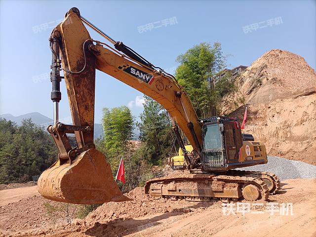 三一重工SY375H挖掘机