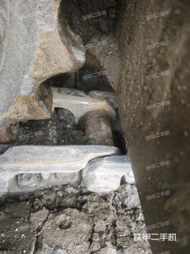 左導(dǎo)向輪（行走機(jī)構(gòu)）