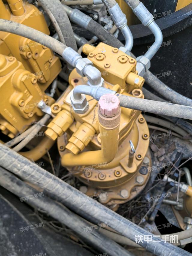 回轉(zhuǎn)馬達（上車部件）