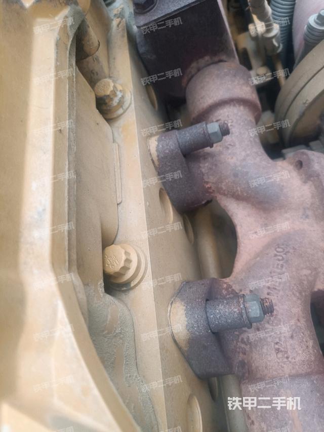 氣門室蓋螺絲特寫（上車部件）