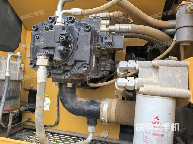 液壓泵斜45?左（大件艙室）