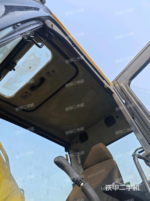 頂棚整體（駕駛室部分）