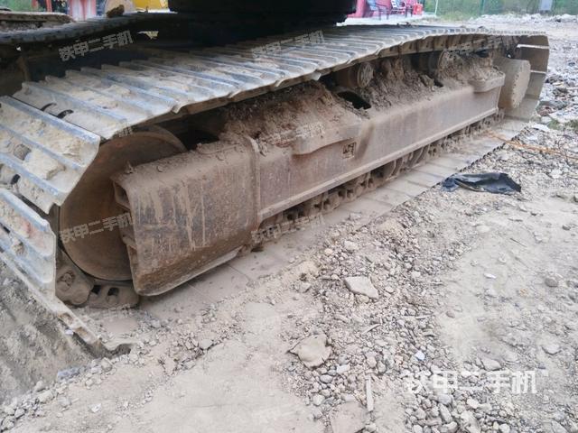 左側履帶整體?（行走機構）