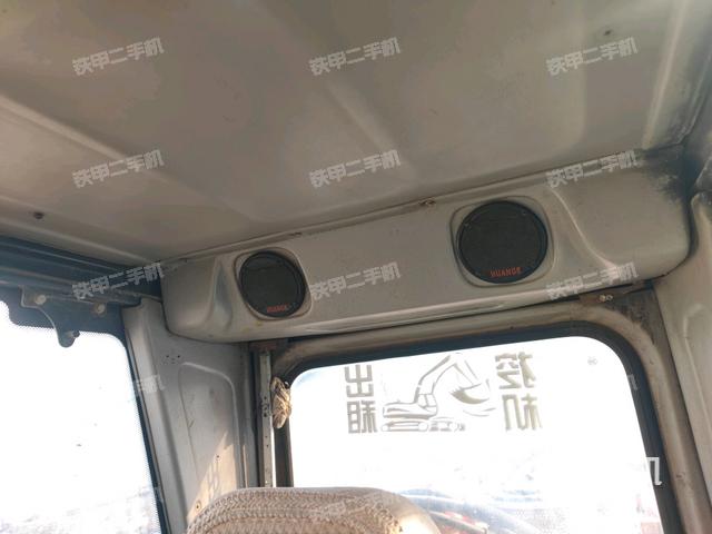 后窗玻璃角标(驾驶室部分) 后窗玻璃角标(驾驶室部分)