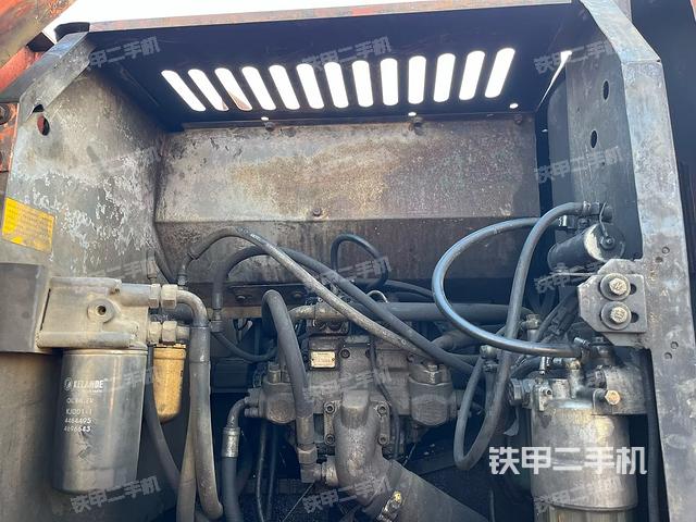 液壓泵室(大件艙室) 液壓泵室(大件艙室)