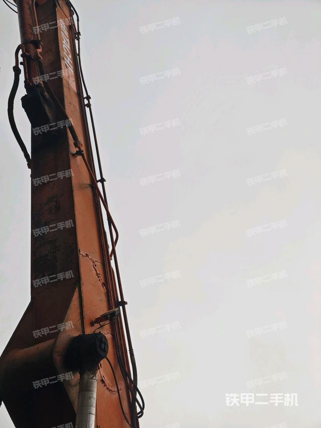 大臂整體?右側(cè)(工作和回轉(zhuǎn)裝置) 大臂整體?右側(cè)(工作和回轉(zhuǎn)裝置)