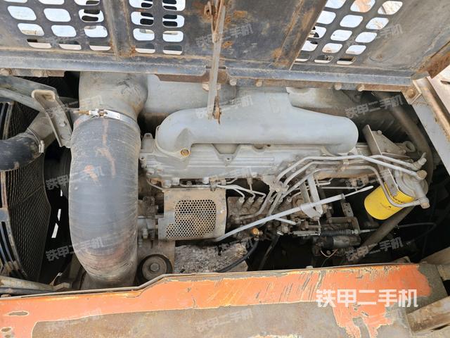 發(fā)動(dòng)機(jī)室(上車部件) 發(fā)動(dòng)機(jī)室(上車部件)