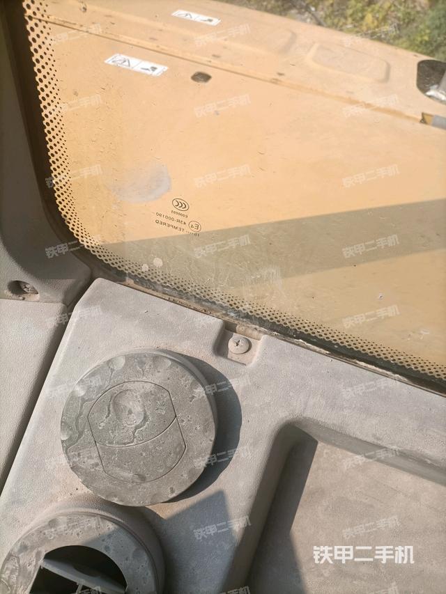 后窗玻璃角標(biāo)（駕駛室部分）