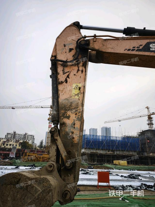 小臂整體左后（工作和回轉(zhuǎn)裝置）