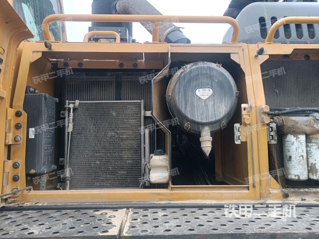 散熱器室(大件艙室) 散熱器室(大件艙室)