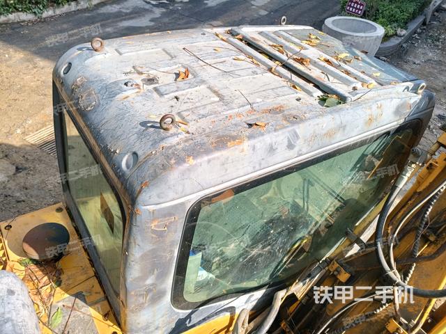 駕駛室頂部俯視（上車部件）